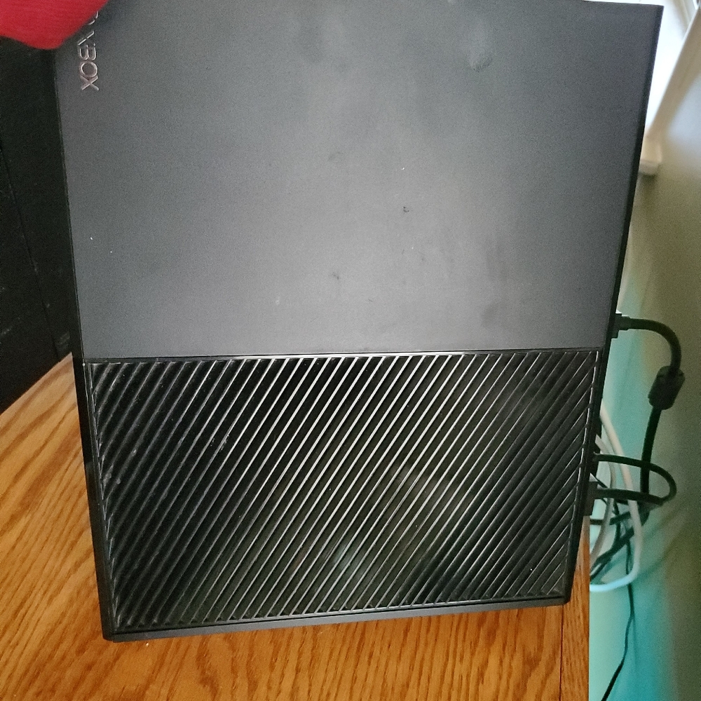 Xbox 1 - Picture 3 of 14